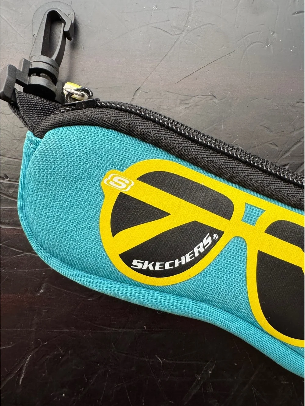 Vintage Skechers Sunglasses Case with Cleaning Cloth